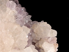 Calcit Kristall auf Amethyst